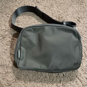 Olive Green Everywhere Belt Bag Large 2L
